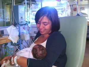 A quick cuddle in Neonatal care!